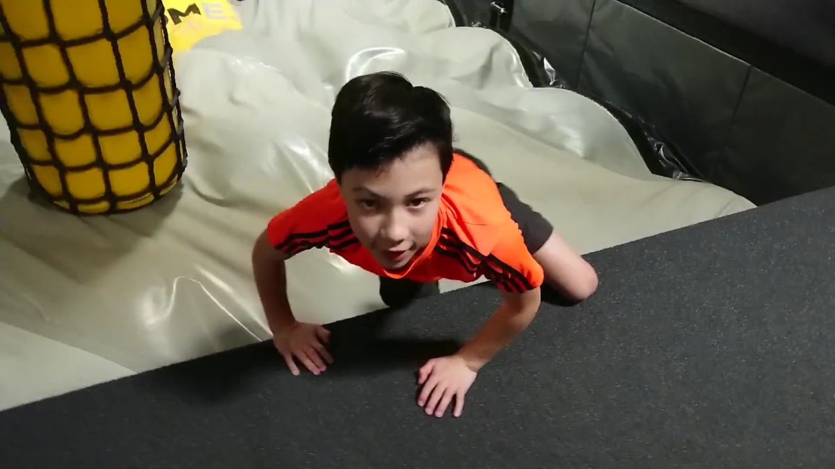 AirHop Adventure & Trampoline Park Cheshire Oaks