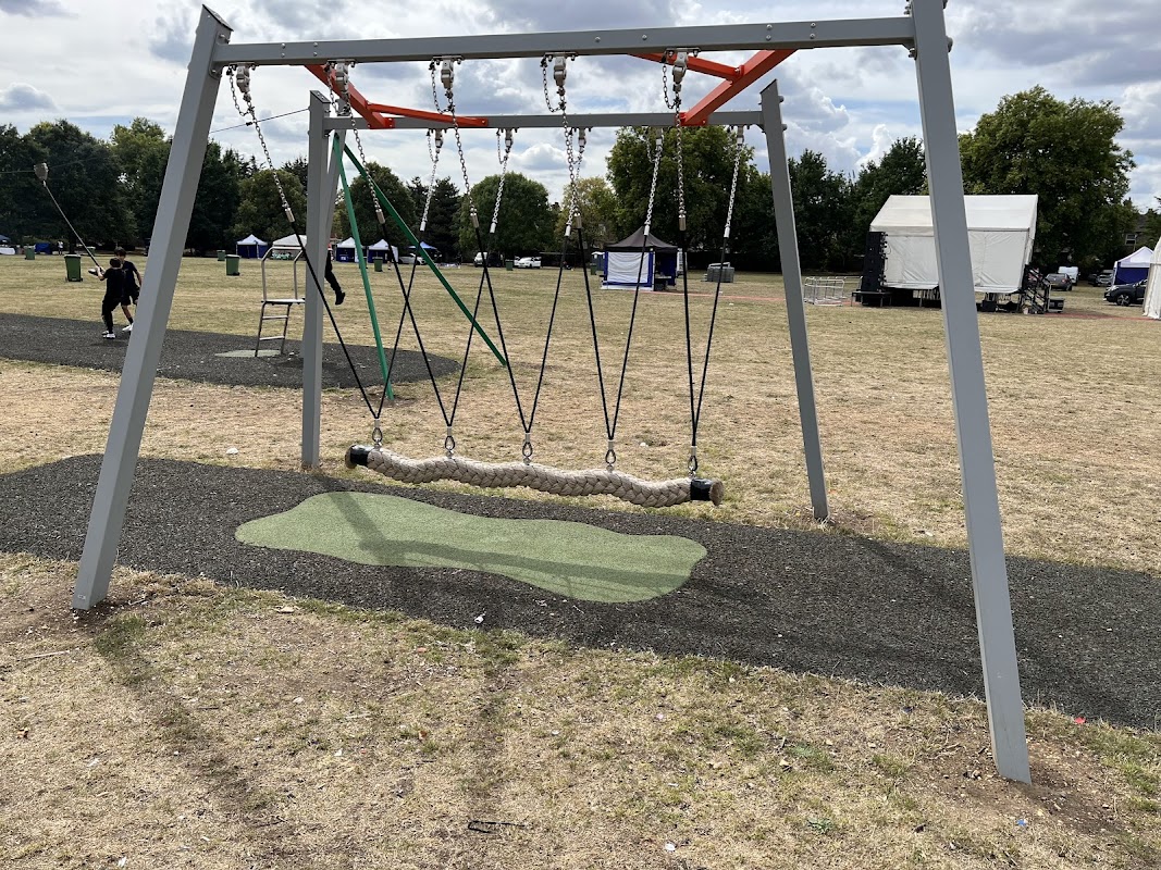 Barking Rd Recreation Ground Play Area