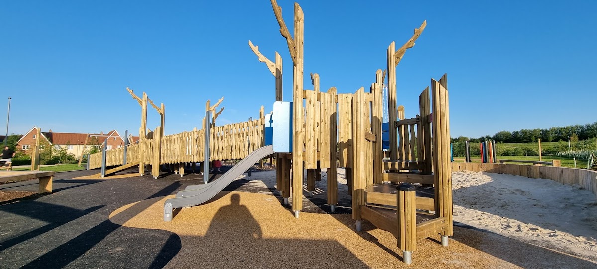 Lakeland Community Playground