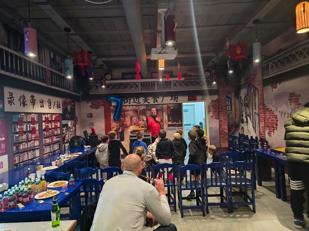 Mr Merlin & Okey Dokey The Dragon