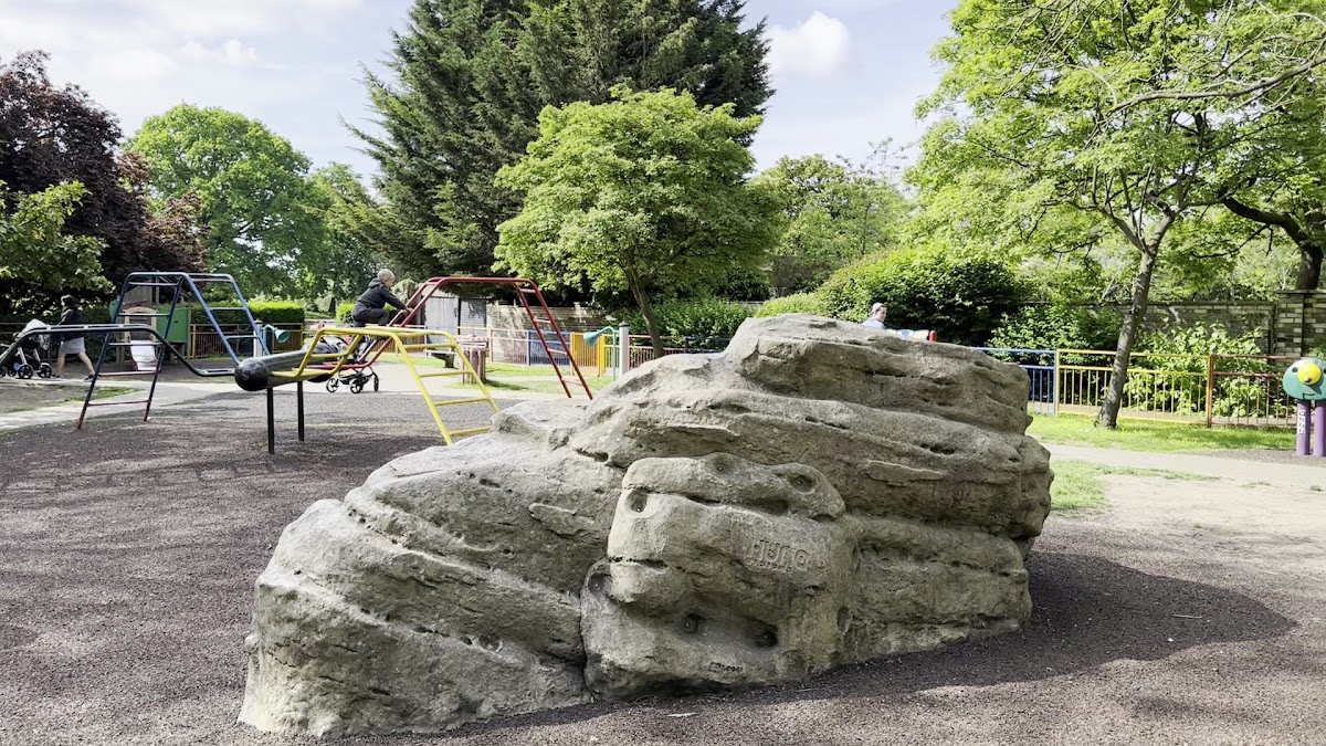 Pinner Memorial Park Childrens' Playground