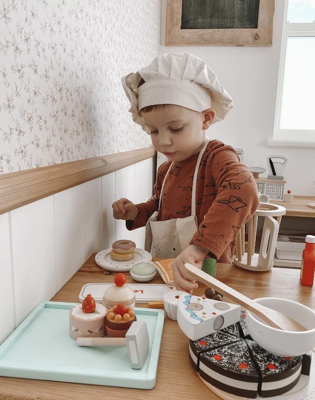 Play and Bee Role Play Centre