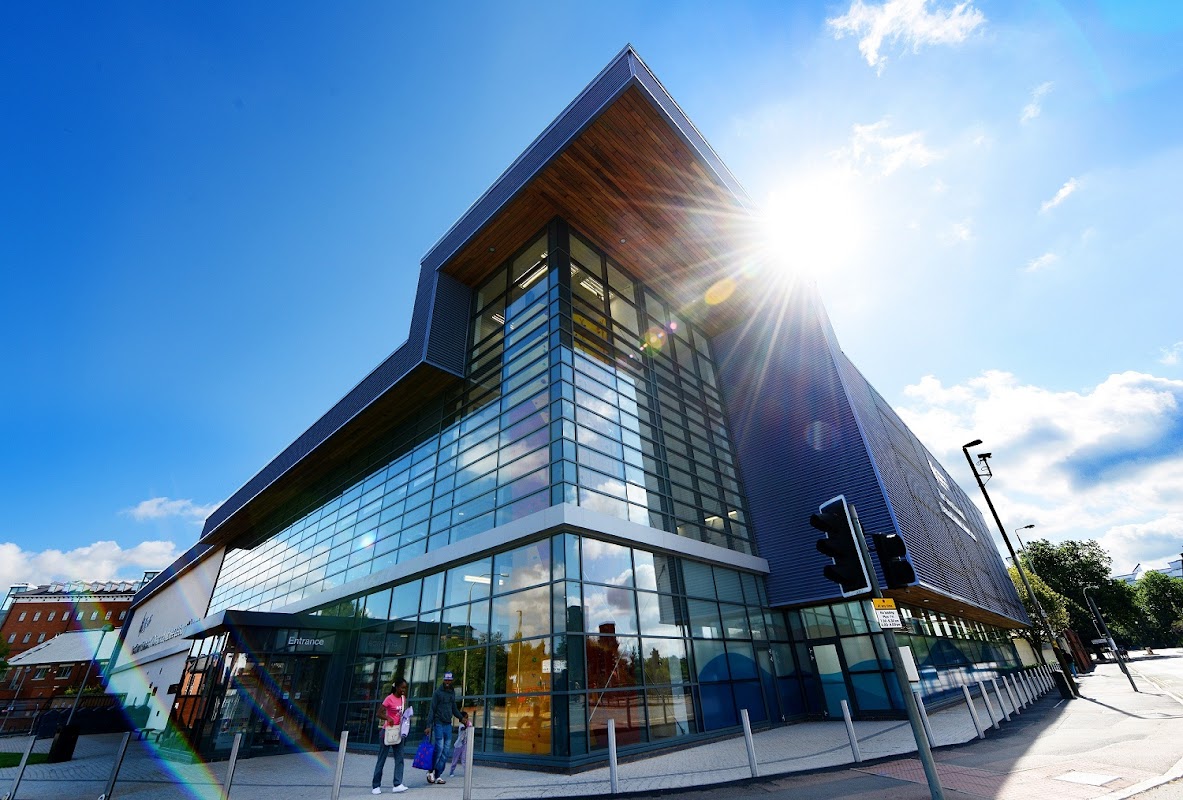 Queen Elizabeth II Diamond Jubilee Leisure Centre