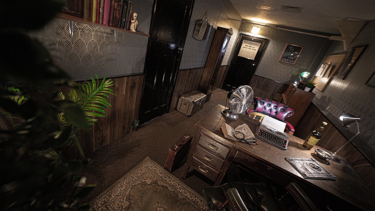 Red House Mysteries Escape Rooms