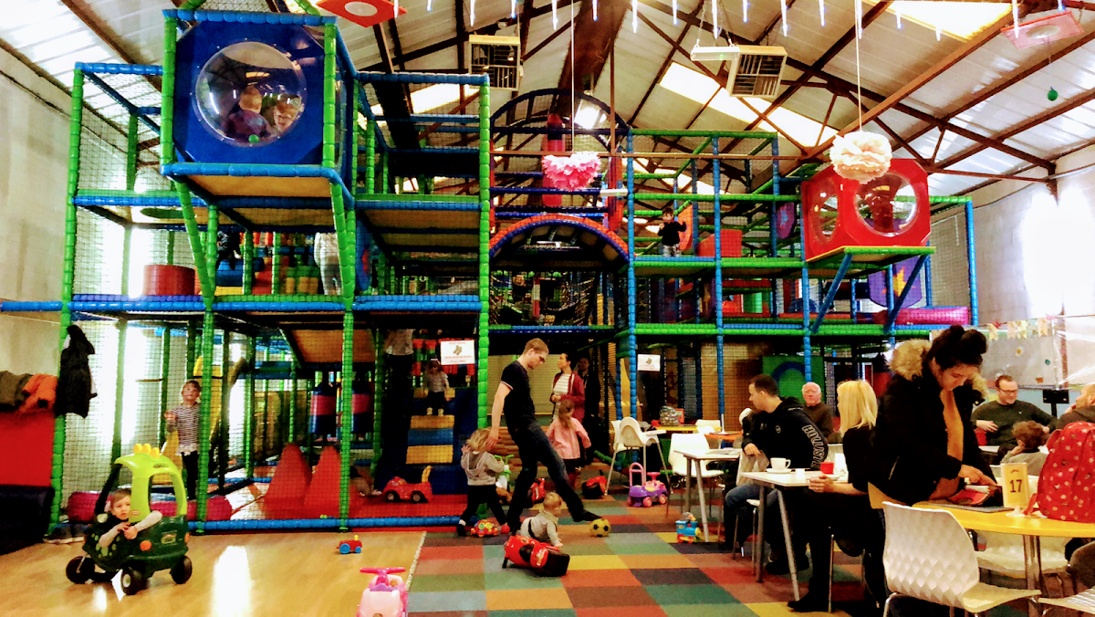 Tumbles Play Place