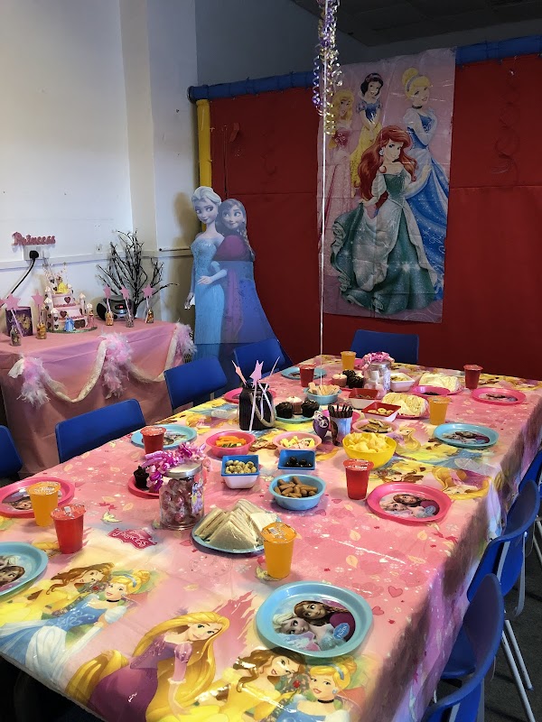 Yanki Doodlz Playzone & Diner